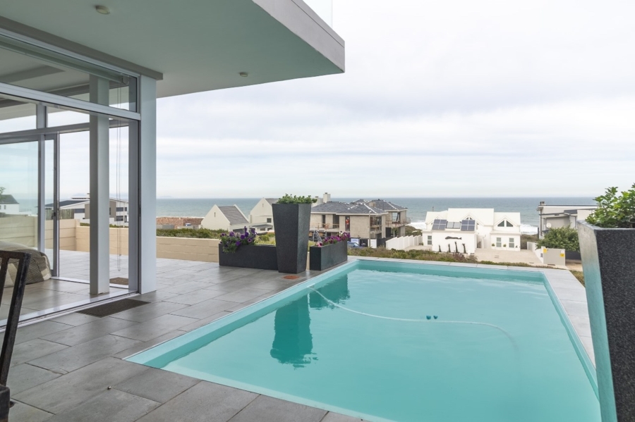 4 Bedroom Property for Sale in Yzerfontein Western Cape